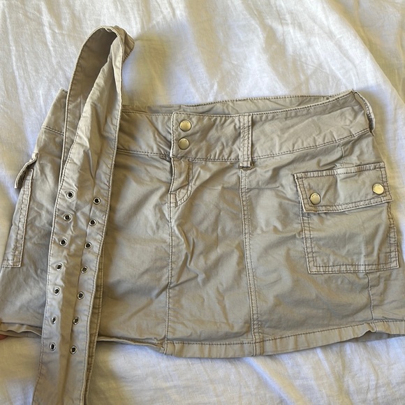 Garage mini cargo skirt tan with belt - Picture 4 of 4